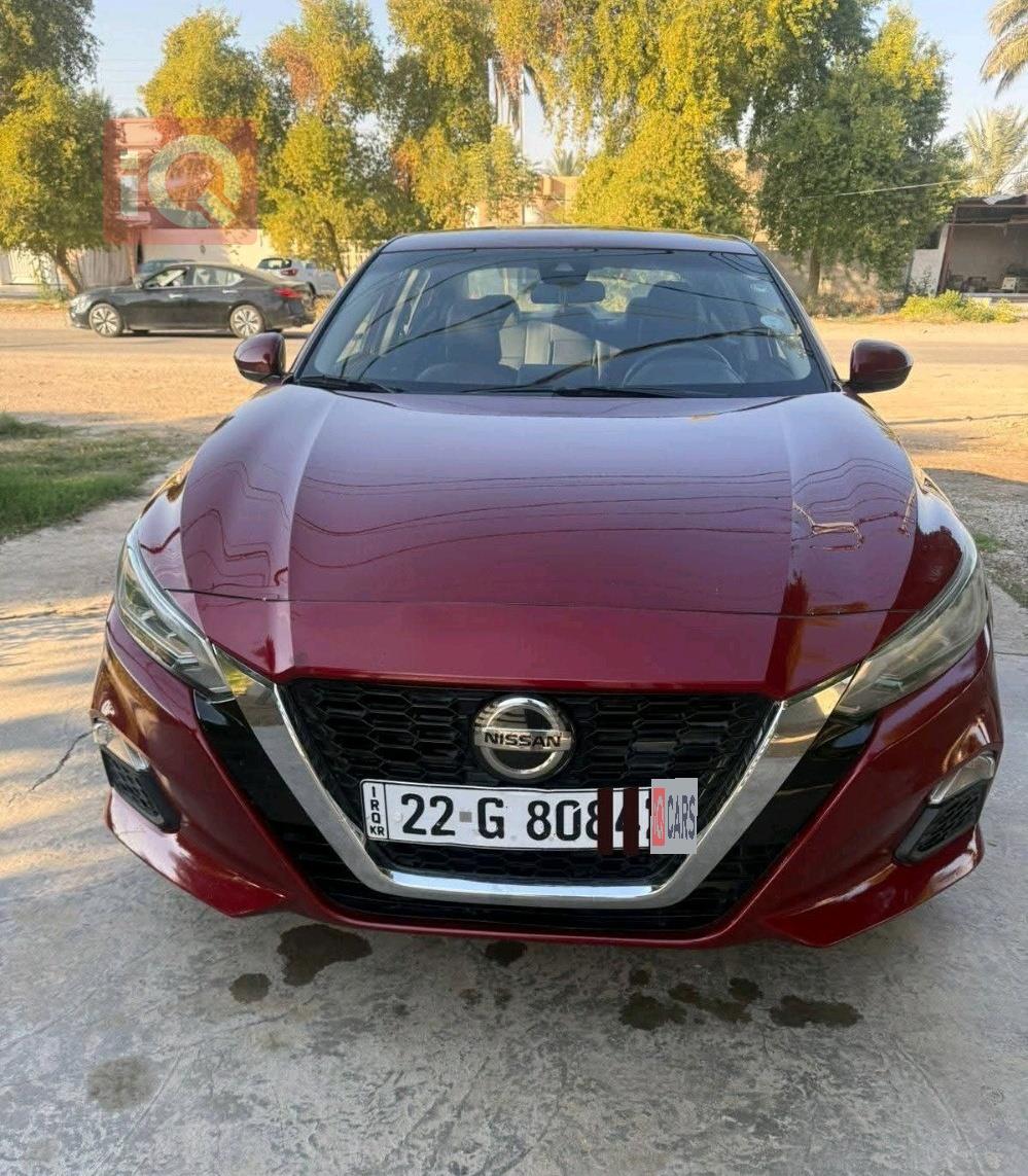 نيسان ألتيما